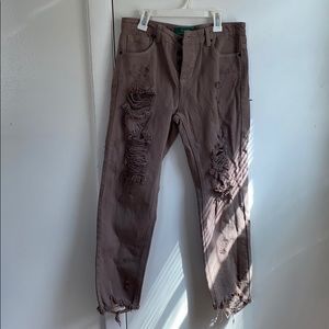 Distressed Boyfriend jeans